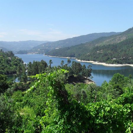 Hotel Lagoa Azul Do Gerês Extérieur photo