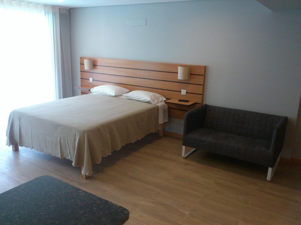 Hotel Lagoa Azul Do Gerês Chambre photo