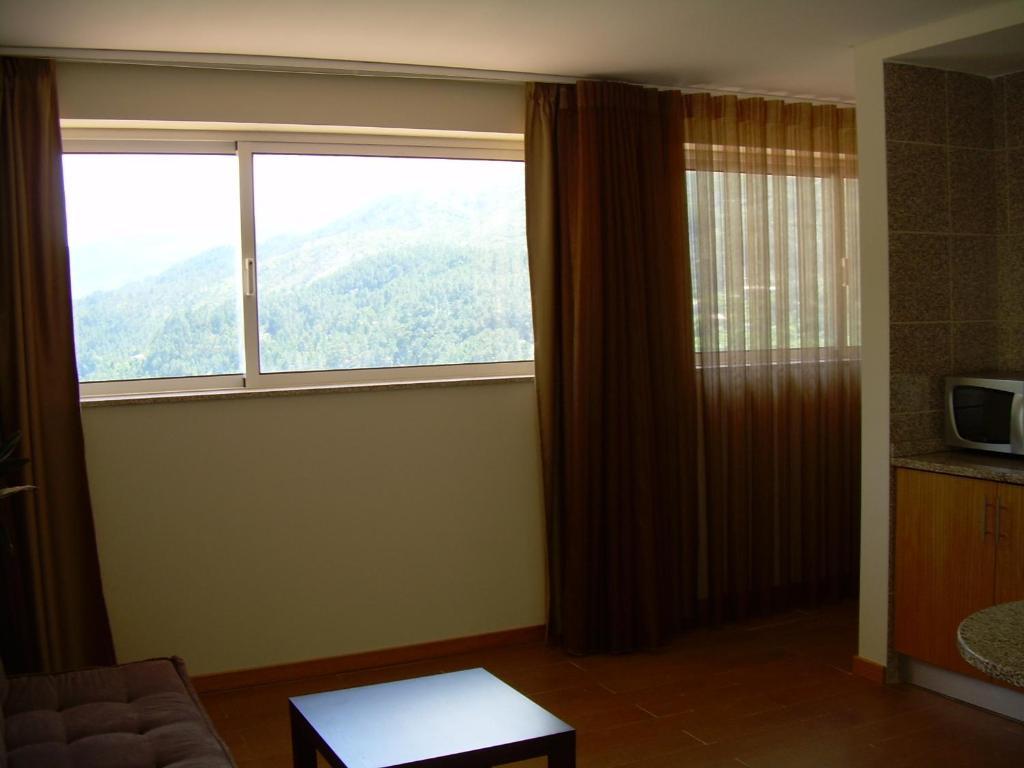 Hotel Lagoa Azul Do Gerês Chambre photo