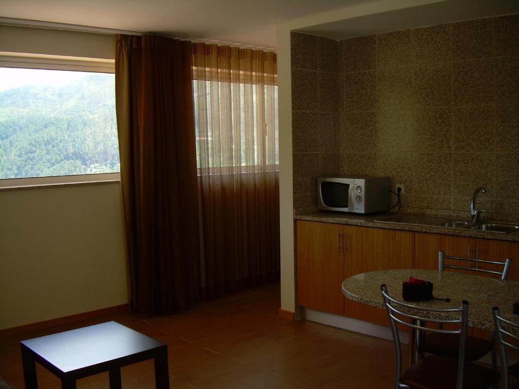 Hotel Lagoa Azul Do Gerês Chambre photo