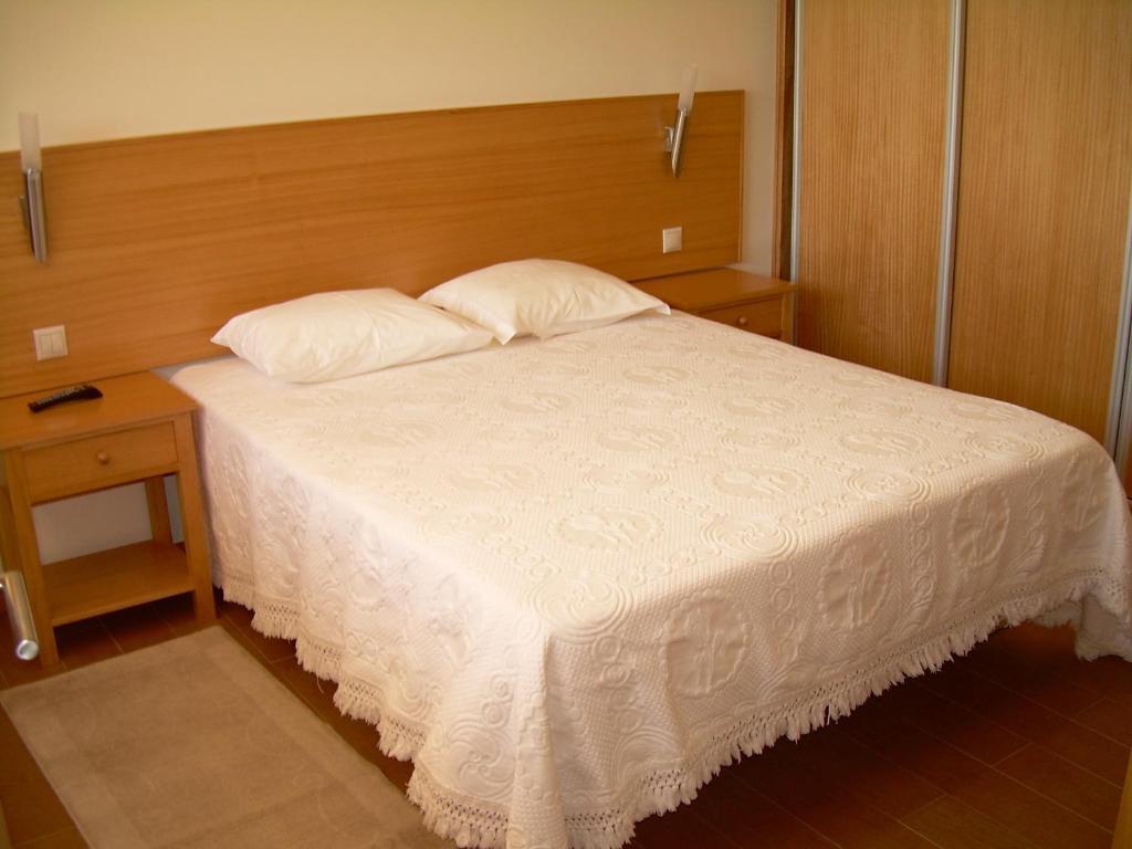 Hotel Lagoa Azul Do Gerês Chambre photo