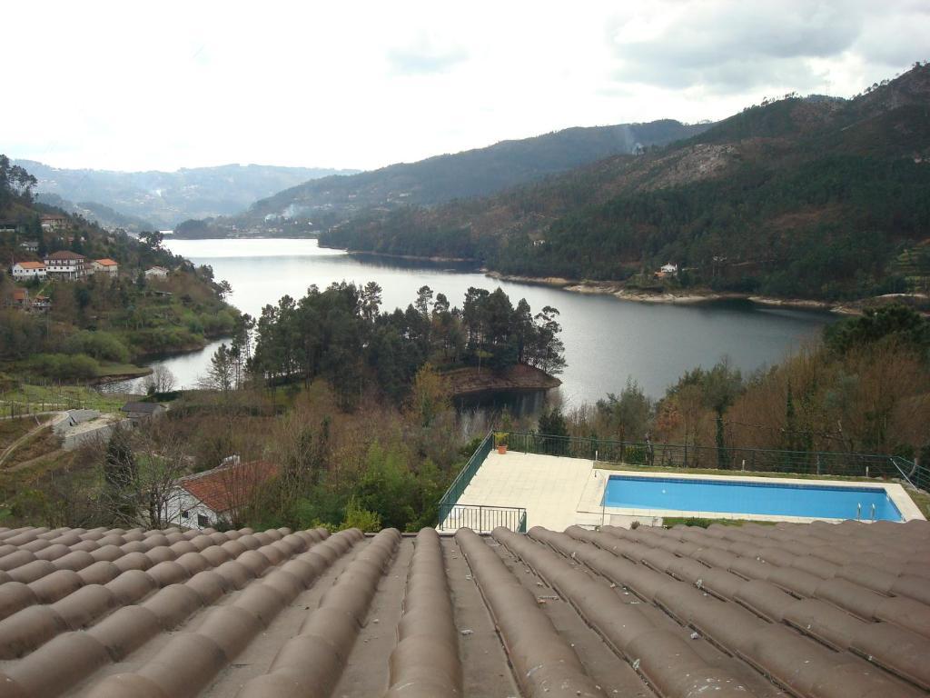 Hotel Lagoa Azul Do Gerês Chambre photo