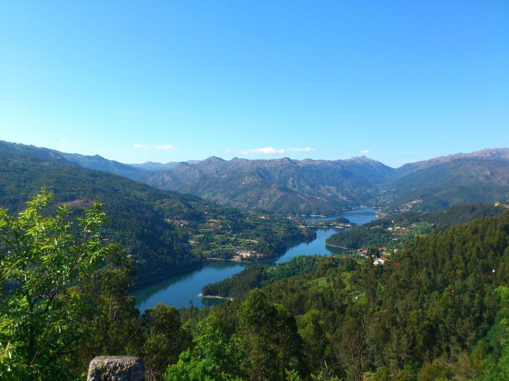 Hotel Lagoa Azul Do Gerês Extérieur photo